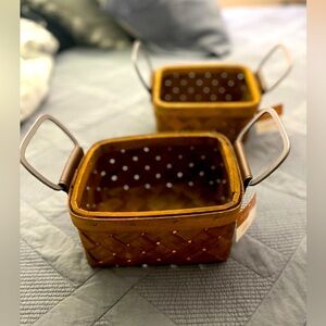 Two Weaved basket Set 6x8